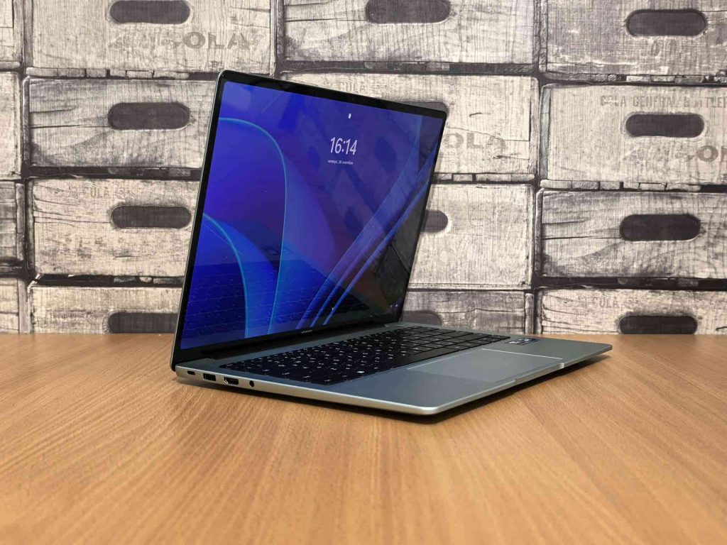 Vente informatique reconditionnée : PC portable d'occasion haute performance